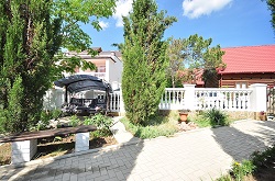 Отдых в  Песчаном в пансионате Кипарис