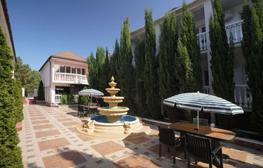 Бронируйте отдых в Песчаном заранее